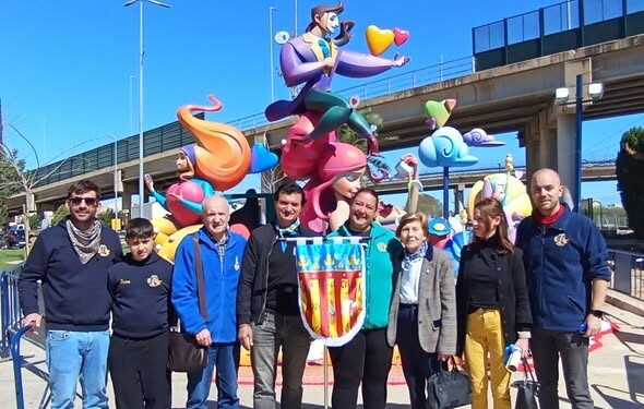 El Grup d'Accio Valencianista entrega el Premi Valenciania a la millor escena valenciana a la Falla El Centenar de la Ploma de Catarroja