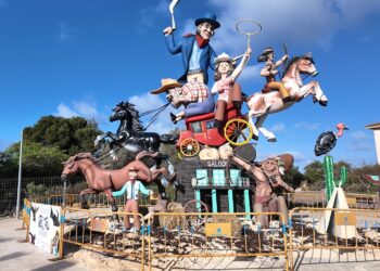 Las Fallas de Mallorca 2026: El Toro se convierte en el epicentro del sentimiento valenciano con la llegada de las Falleras Mayores