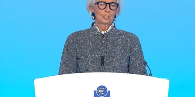 El BCE frena la desescalada y mantiene los tipos en el 2,15% a la espera de nuevos datos inflacionarios 1 El BCE frena la desescalada y mantiene los tipos en el 2,15% a la espera de nuevos datos inflacionarios