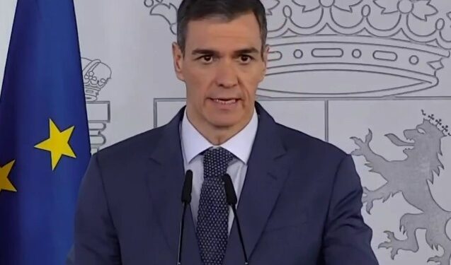 Crisis total en Moncloa: El "plante" de Sumar fuerza un acuerdo ‘in extremis’ tras dos horas de parálisis 1 Crisis total en Moncloa: El "plante" de Sumar fuerza un acuerdo ‘in extremis’ tras dos horas de parálisis