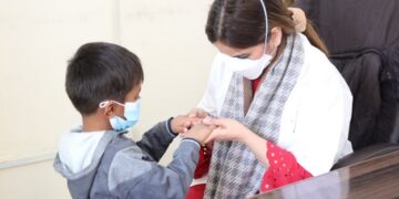 La infancia, el rostro invisible de la tuberculosis: 600.000 niños quedan sin diagnóstico cada año