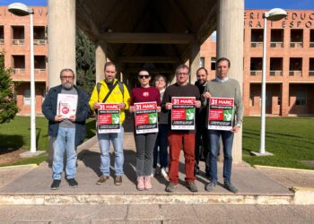 Concentracion ante Conselleria Educacion 12 03 2026