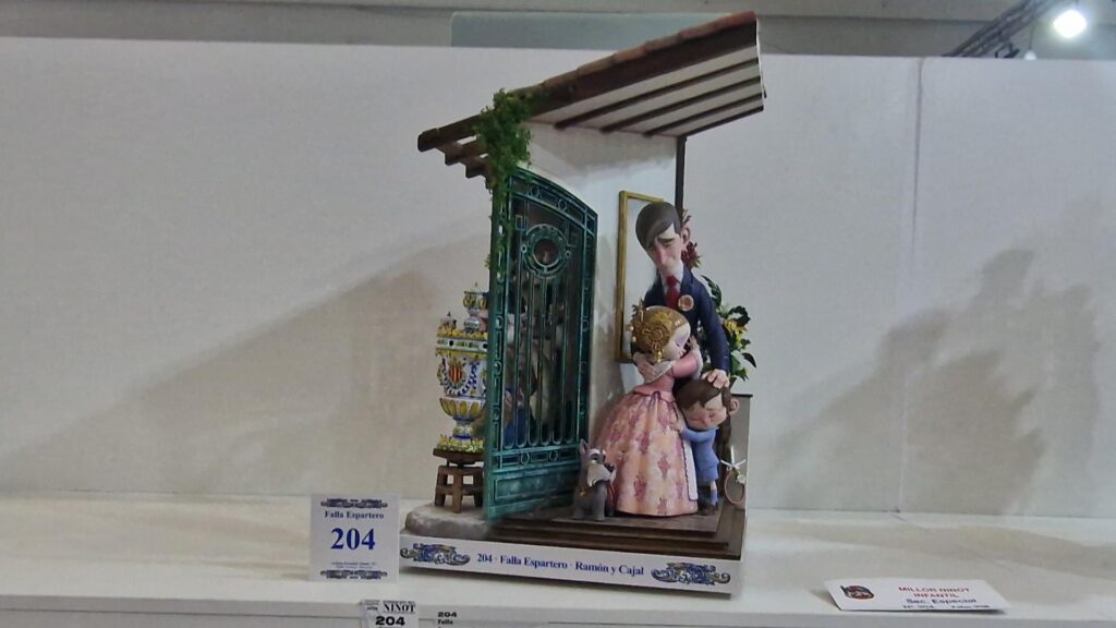 Espartero–Gran Vía Ramón y Cajal logra el Ninot Indultat infantil de las Fallas 2026 3 Espartero Ramon y Cajal conquista el Ninot Indultat Infantil de las Fallas 2026 1