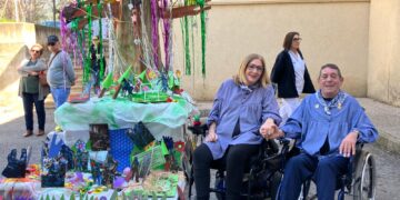 Vithas Valencia Consuelo y Vithas Aguas Vivas acercaron la tradición fallera a los pacientes dentro del hospital