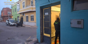 La Guardia Civil desarticula un punto de venta de drogas en Cullera