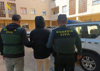 Detenidos los autores de robos en estaciones de servicio de Gandía