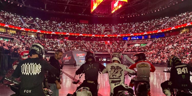 El Freestyle World Tour llena el Roig Arena con 13.000 espectadores 1 El Freestyle World Tour llena el Roig Arena con 13.000 espectadores