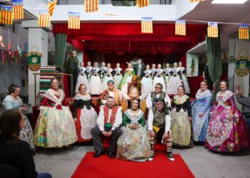 Un siglo de silencio que se convierte en clamor: La Asociación Valenciana de Personas Sordas celebra su centenario en el corazón de las Fallas