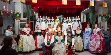 Un siglo de silencio que se convierte en clamor: La Asociación Valenciana de Personas Sordas celebra su centenario en el corazón de las Fallas