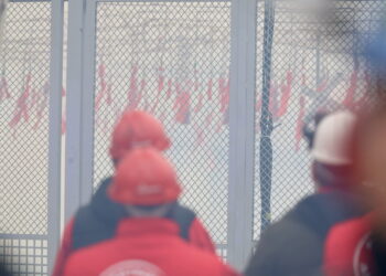 El rugido de la revancha: La Pirotecnia Alto Palancia conquista la Catedral de la pólvora con mascletà