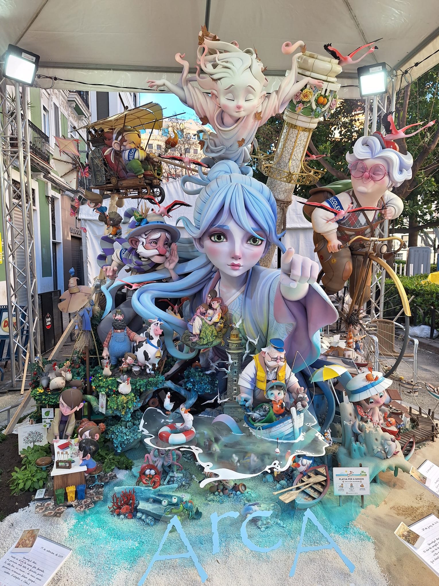 Espartero hace doblete en infantil: Ninot indultat y Primer Premio de Sección Especial Infantil 2 HDemkTsX0AAFi P 1