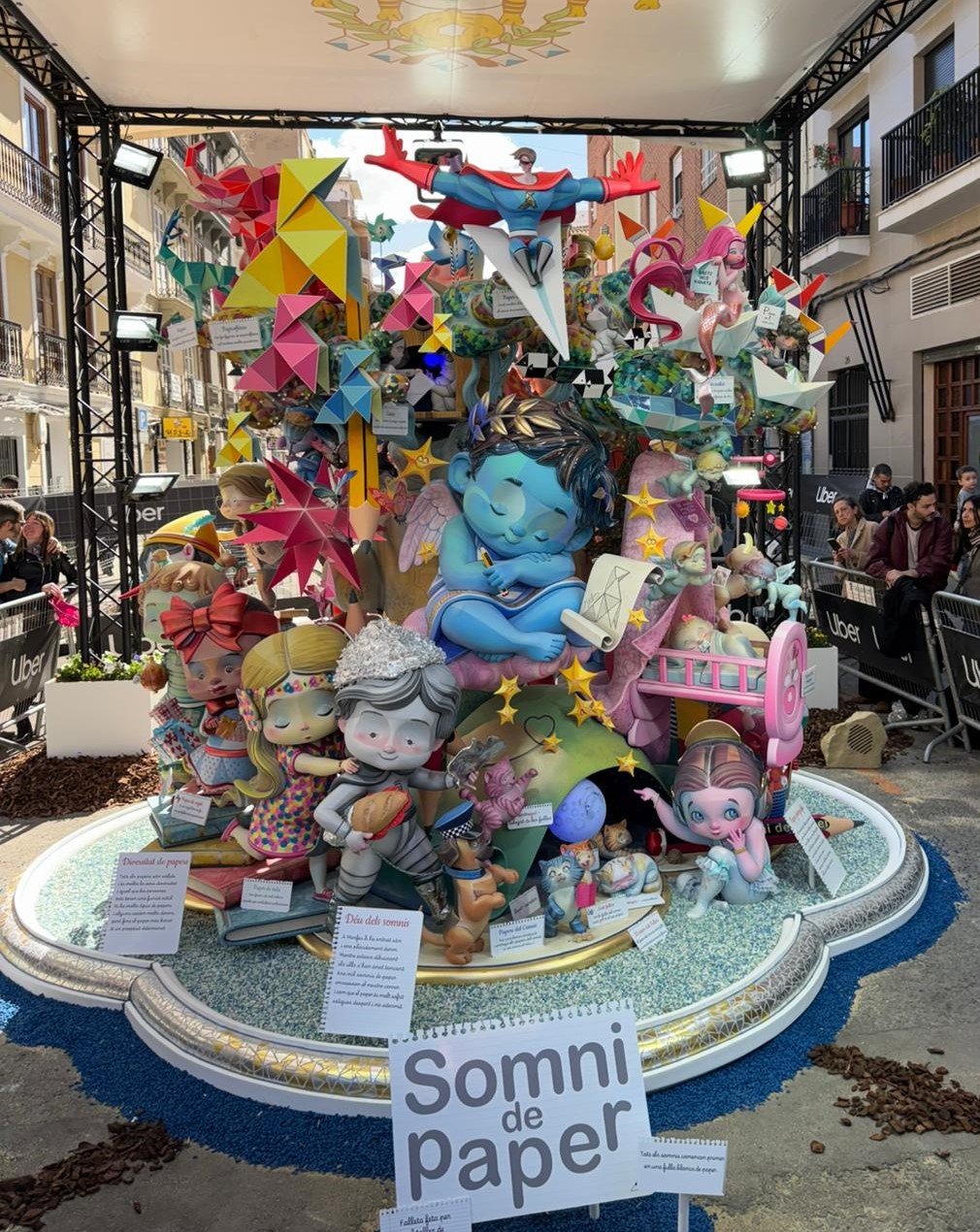 Espartero hace doblete en infantil: Ninot indultat y Primer Premio de Sección Especial Infantil 3 HDemo0DaEAAqoNb