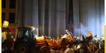 2.150 toneladas de cenizas, madera y arena retiradas en la Nit de la Cremà de Valéncia