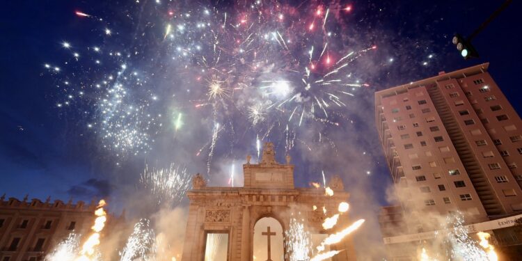 La Cabalgata del Fuego anuncia la cremà de las Fallas 2026