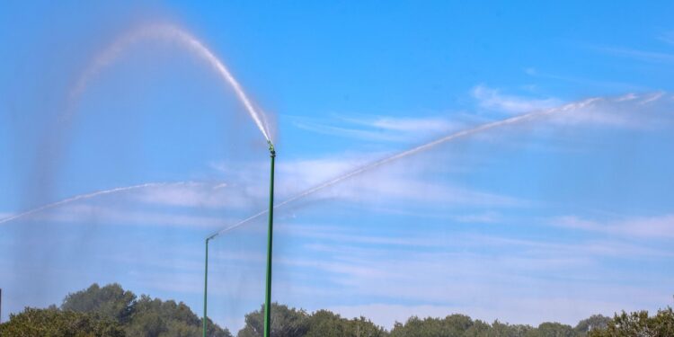 Valencia refuerza la protección de la Devesa del Saler con nuevos cañones de agua