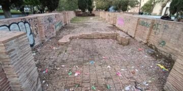 Valencia: carpa, caos y Casal; la ciudad sitiada que olvida su historia