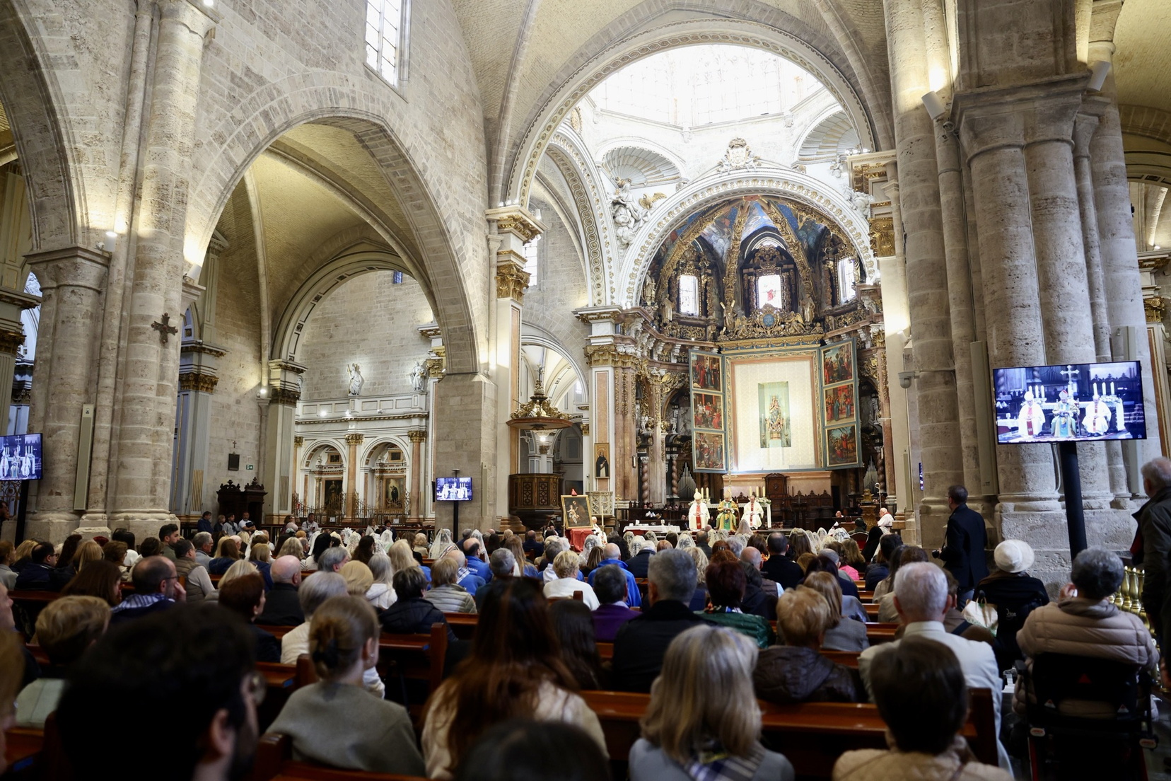 El fervor de San José une a las tres capitales en la Catedral de Valencia 5 IMG 81911