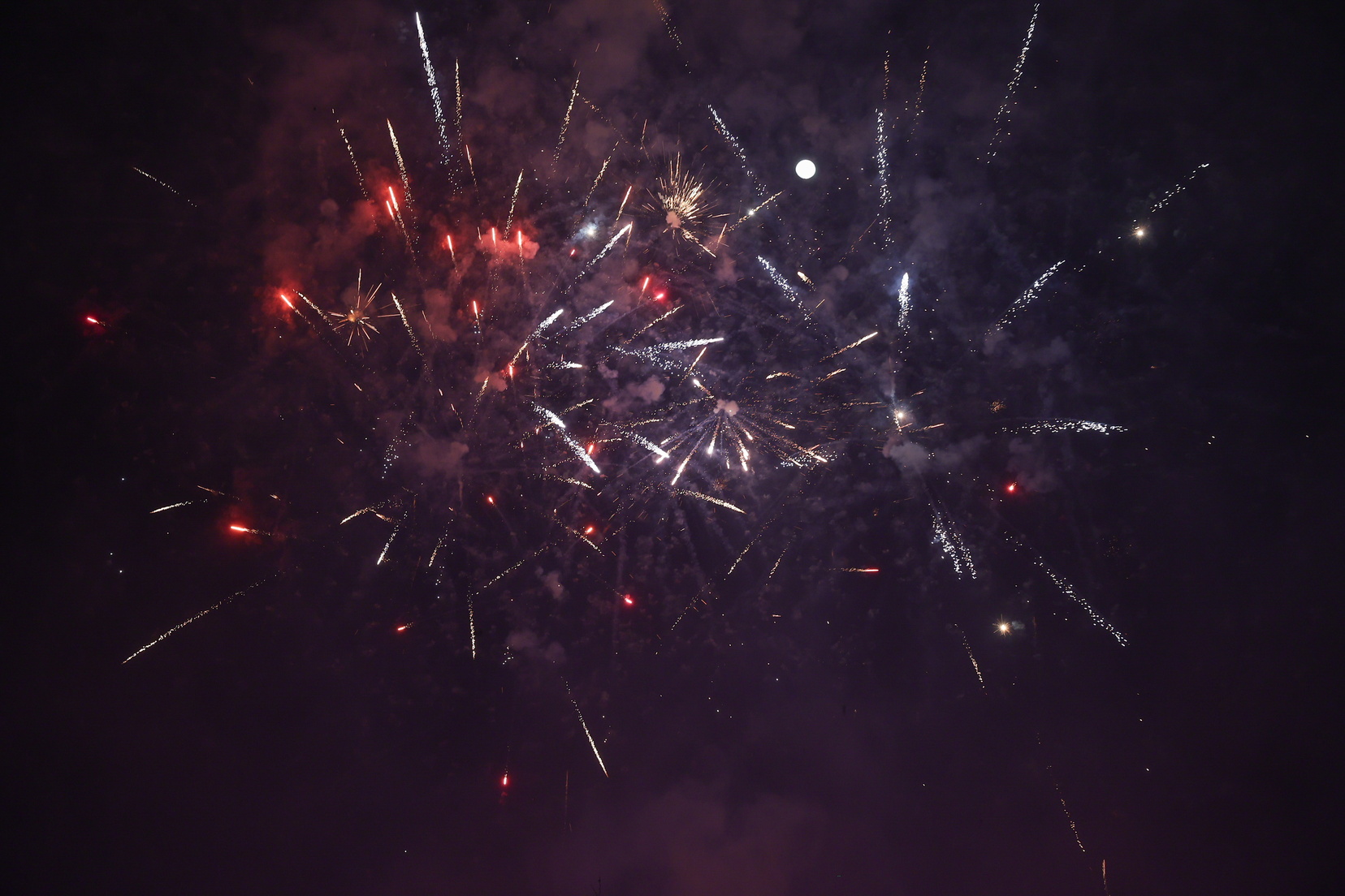La pólvora de Pirotecnia Crespo conquista la noche valenciana con el espectáculo "Estrellas en el cielo" 3 IMG 9815