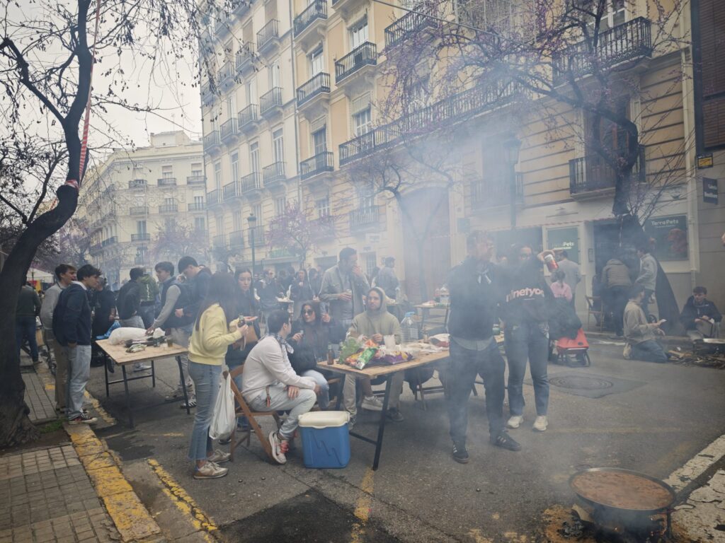 Primer fin de semana fallero, el tiempo ha dado un respiro y los valencianos se han tirado a la calle literalmente 4 WhatsApp Image 2026 03 08 at 13.52.16