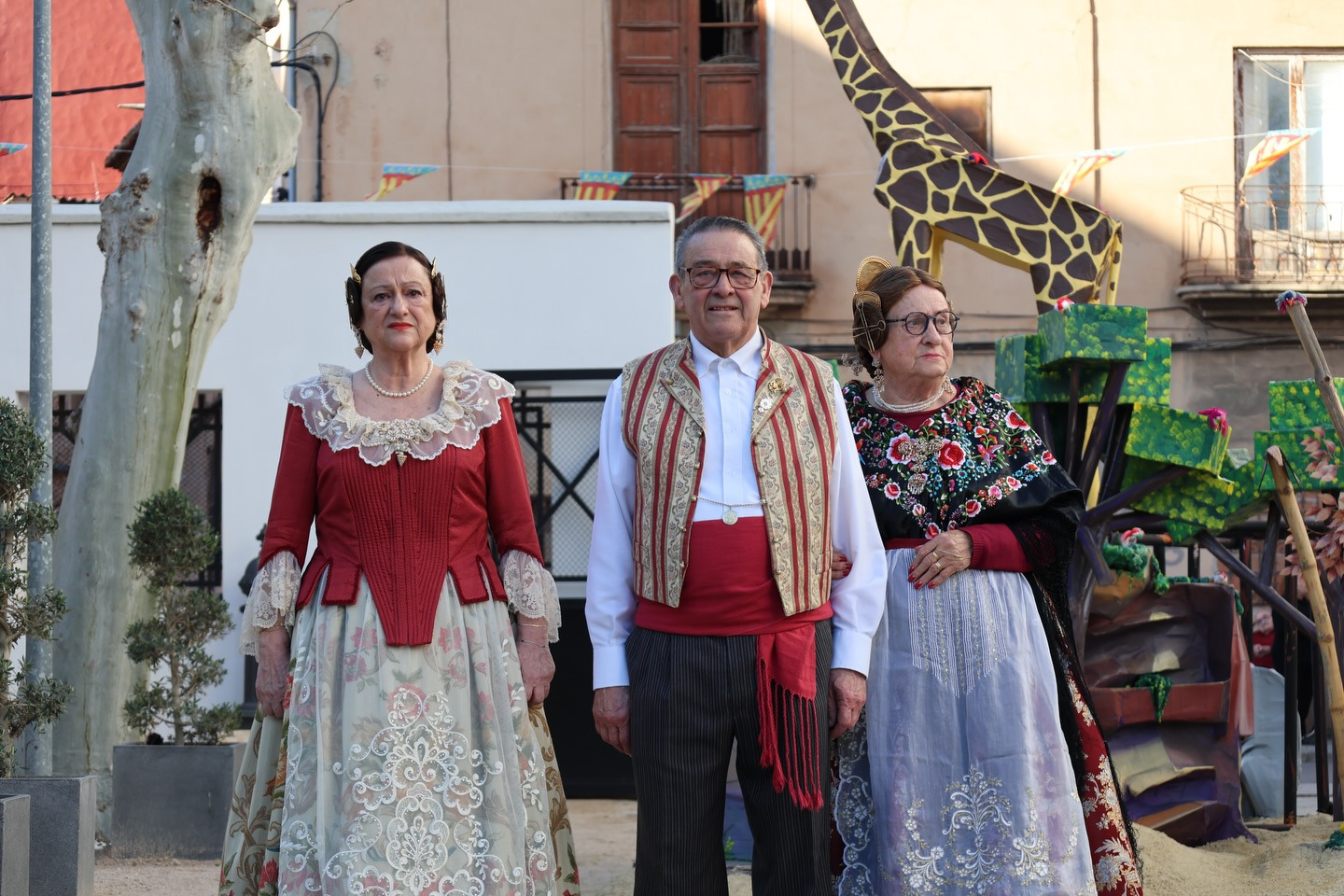 Torrent rinde homenaje a sus mayores en una emotiva jornada previa a las Fallas 2026 3 WhatsApp Image 2026 03 17 at 11.11.05