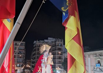 Breve historia de los inicios y los cambios en la Ofrenda a la Mare de Deu dels Desamparats, y análisis actual