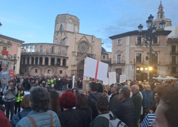 Nueva manifestación contra Mazón reune a más de 1.500 personas
