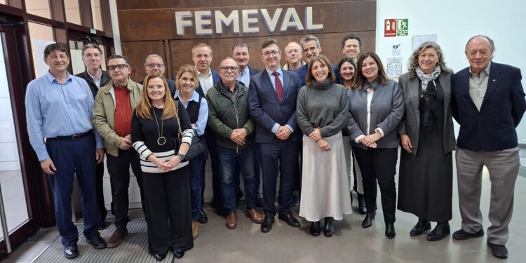 Vicente Lafuente dimite como presidente de FEMEVAL tras 21 años al frente del sector metal para centrarse en la CEV 1 Vicente Lafuente dimite como presidente de FEMEVAL tras 21 años al frente del sector metal para centrarse en la CEV