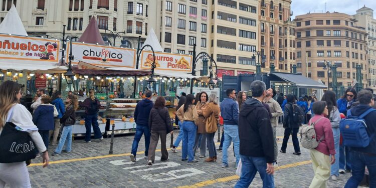 Fallas 2026: el negocio privado devora la ciudad mientras el patrimonio sangra