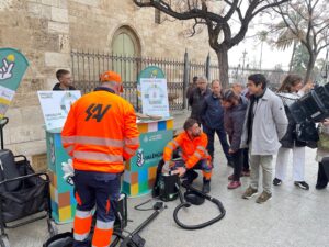 El Ayuntamiento destina 3,2 millones de euros al plan especial de limpieza en Fallas 2 El Ayuntamiento destina 3,2 millones de euros al plan especial de limpieza en Fallas