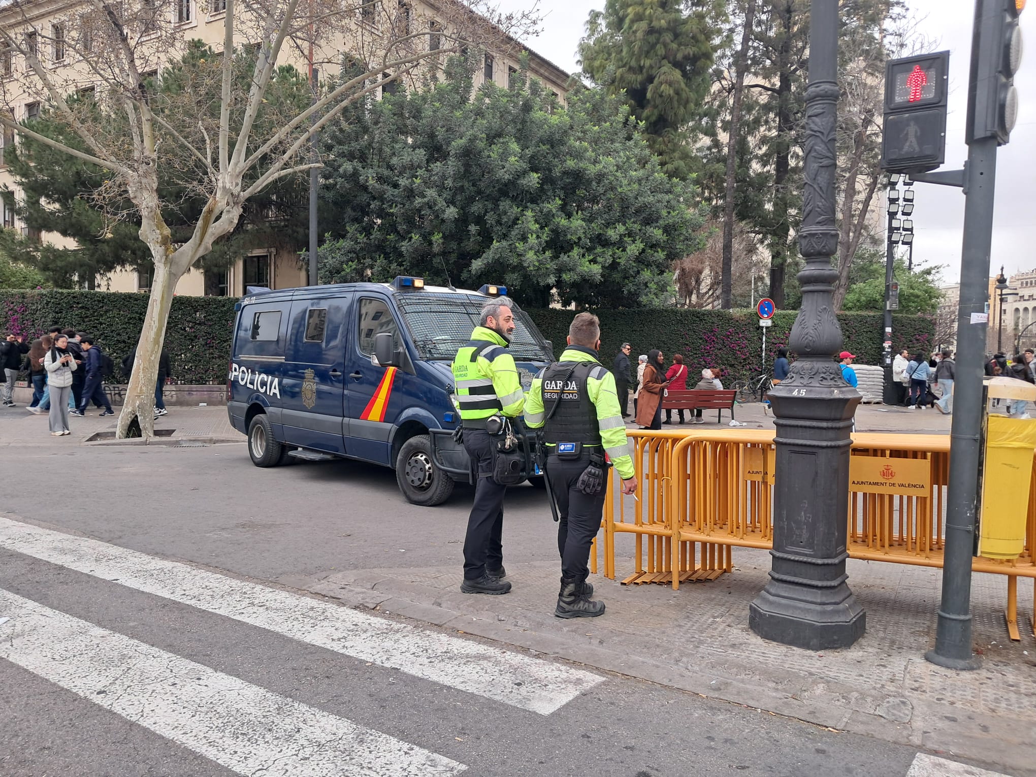El Plan de Seguridad para les mascletaes de Catalá hace aguas 6 seguridad privada