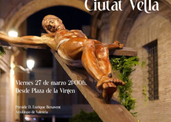 Una invitación al testimonio público El Vía Crucis del 27 de marzo no es solo un evento para los practicantes habituales. La Vicaría de Evangelización ha hecho hincapié en que se trata de un acto abierto a todos aquellos que deseen reflexionar sobre la condición humana a través de las estaciones de la Cruz. En una Valencia que bulle entre el turismo y la modernidad, detener el tráfico y el ritmo frenético de Ciutat Vella para dejar paso a la oración es, en sí mismo, un acto de resistencia cultural. Con esta convocatoria, queda claro que la Pasión en Valencia es un poliedro con múltiples caras. La ciudad invita a vivir una semana de contrastes, donde el aroma a mar se funde con la piedra antigua de la Catedral, demostrando que, efectivamente, no solo el Marítim vive la Semana Santa.
