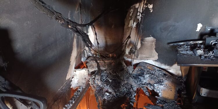 El Centro Astronómico del Alto Turia, gravemente dañado tras un devastador incendio en Aras de los Olmos