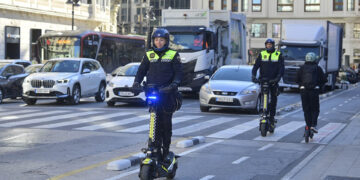 0223 Policia Local en patinete 1