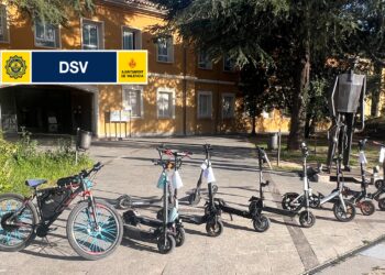 La Policía Local de Valéncia interviene en una concentración de patinetes con 39 denuncias y once vehículos inmovilizados
