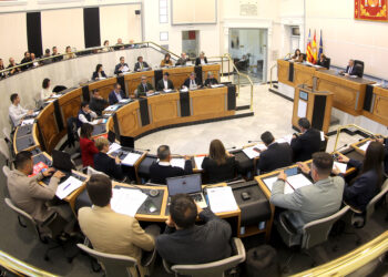 La Diputación de Alicante exige al Gobierno liberar 1.000 millones de euros para frenar el impacto de la crisis de Irán