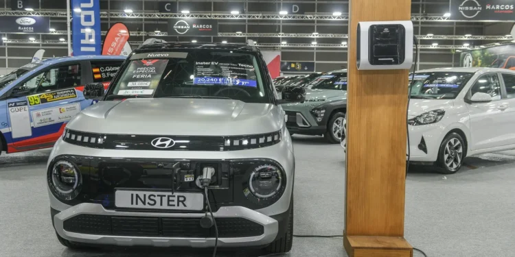 La Fira del Vehicul d'Ocasió aterriza en Valéncia: 2.000 coches y un 'boom' del 28% en electrificados