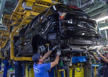 33384 1656050858 XhNimp FordAlmussafes plantworkers EFE