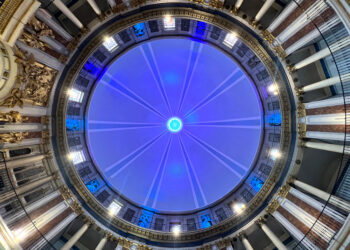 Valencia recupera su "Panteón": La cúpula de las Escuelas Pías reabre convertida en referente europeo