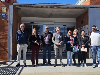 El centro de salud de La Coma reabre bajo un blindaje de seguridad sin precedentes 1 El centro de salud de La Coma reabre bajo un blindaje de seguridad sin precedentes