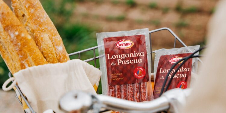Campana Loganiza de Pascua SERRANO Acting 1 scaled 1
