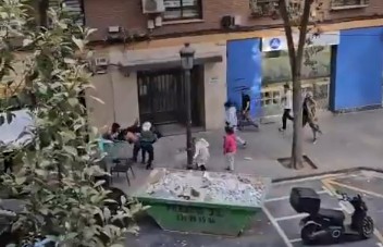 Tensión en San Antonio: Una batalla campal a pedradas desata la indignación vecinal en La Zaidía de Valencia 1 Tensión en San Antonio: Una batalla campal a pedradas desata la indignación vecinal en La Zaidía de Valencia