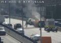 Caos en el acceso a Valencia: un vehículo incendiado en el puente de Chirivella ha colapsado la A-3 esta mañana