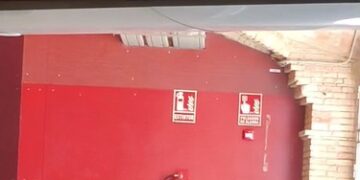 Nuevas goteras evidencian el abandono del Mercado Central de Valencia