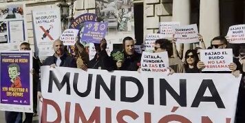 Luz verde a la ZAS de Russafa: una medida impuesta por la justicia que nace sin el consenso de vecinos ni hostelería