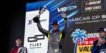Vittorio Ghirelli reina en un Valencia NASCAR Fest de récord ante 22.000 aficionados