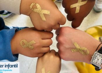 Las familias de menores con cáncer impulsan la investigación en España ante la falta de apoyo público