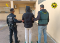 La Guardia Civil detiene en Oliva a cuatro hombres tras el robo de la recaudación de un bar