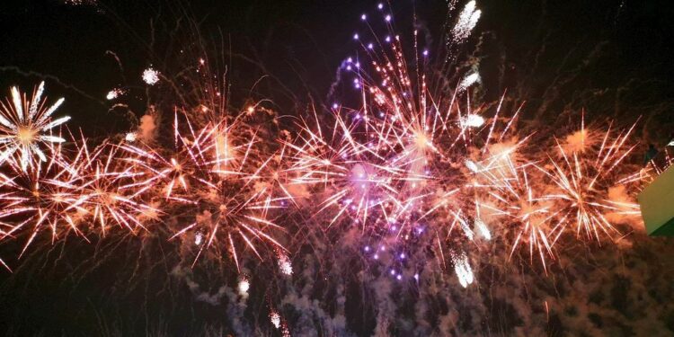 El cielo de los Poblats Marítims se iluminará esta noche para recibir el Domingo de Resurrección