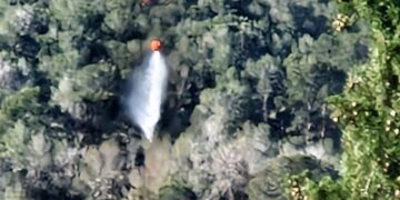 Extinguido el incendio forestal de Orihuela tras una intensa noche de trabajo coordinado