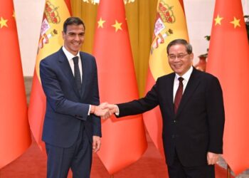 ¿El Govern actual d'Espanya defén els drets humans en lo món?